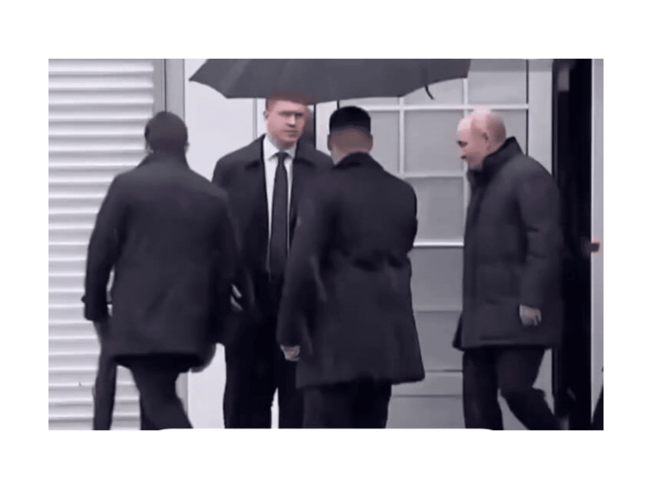Putin jesti ilə diqqət çəkdi - VİDEO