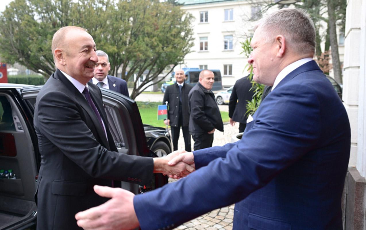 Prezident Slovakiya Baş nazirinə təşəkkür etdi