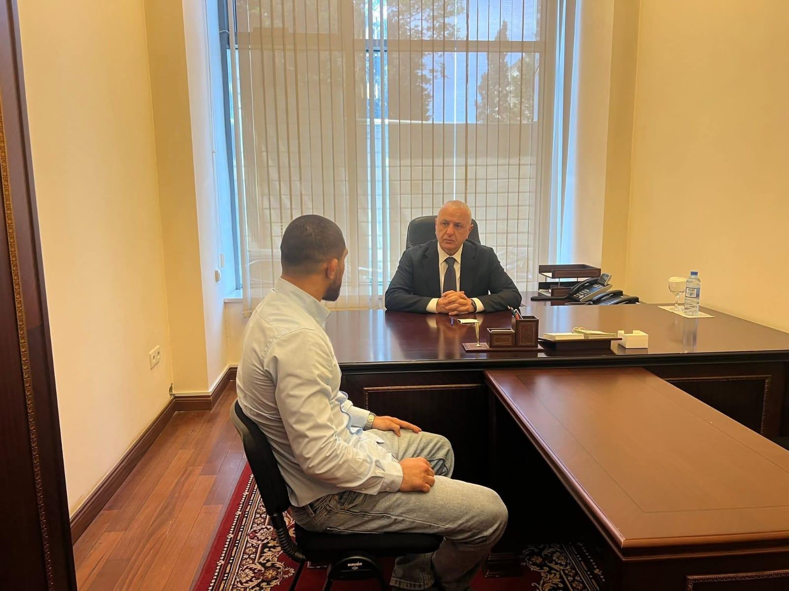 Deputat Ülvi Quliyev növbəti dəfə vətəndaşları qəbul edib - FOTOLAR