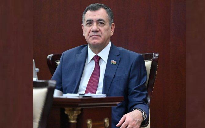 "Prosedur sadələşdirilməlidir ki, vətəndaşlar süründürməçiliklə üzləşməsinlər" -Qüdrət Həsənquliyev