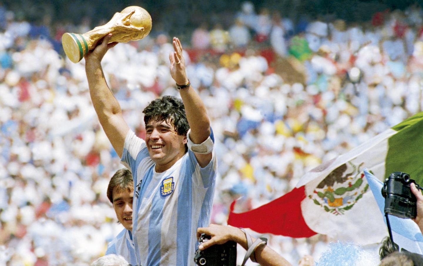 Maradona niyə öldü? - Həkimlər hakim qarşısında