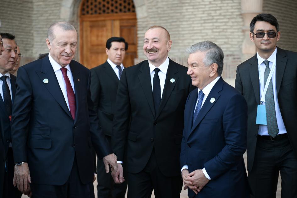 Liderlərin Türküstandan səmimi FOTOLARI