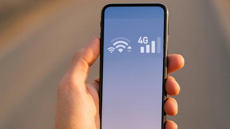 Telefon ekranında iki "Wi-Fi" simvolunun funkisyası nədir?