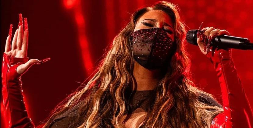 "Eurovision 2026" səhnəsində İsveç təmsilçisi huşunu itirdi