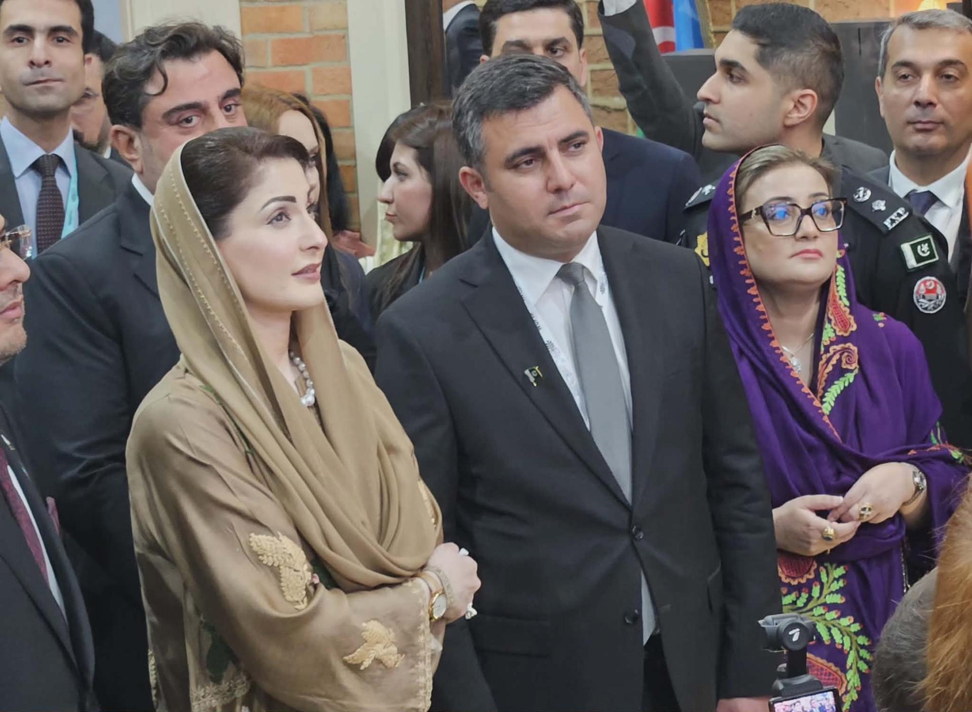 Pakistanlı baş nazir Azərbaycan pavilyonunu ziyarət etdi - FOTO