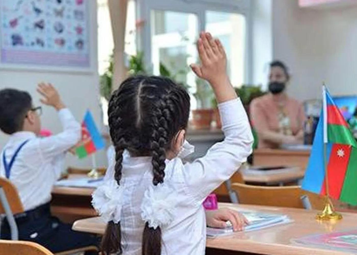 100 mindən çox uşağın I sinfə qəbul prosesitamamlanıb