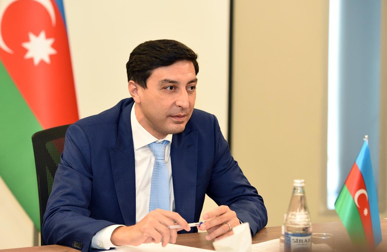 Nazir onu direktor təyin etdi - FOTO