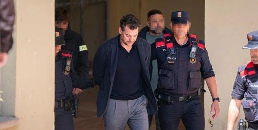 Oğlu "Mango" qurucusunu öldürməkdə şübhəli bilinir: Uçurumdan atıb