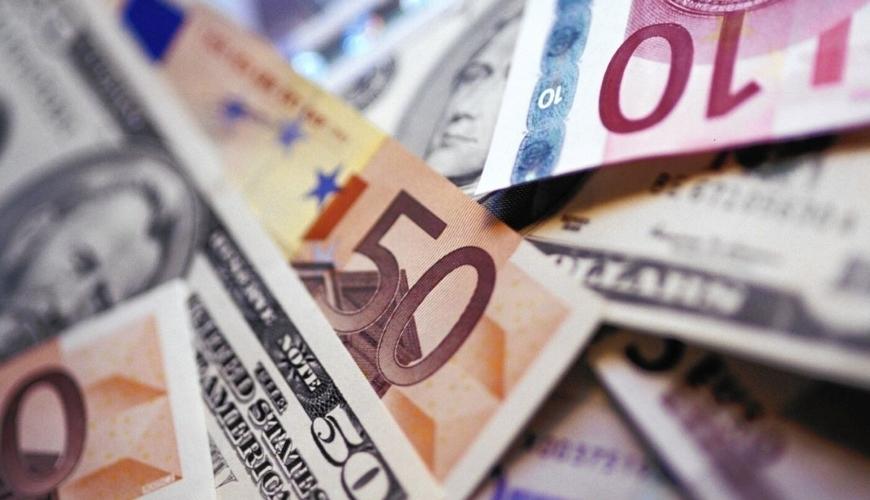 Dollar almaq istəyənlərin nəzərinə