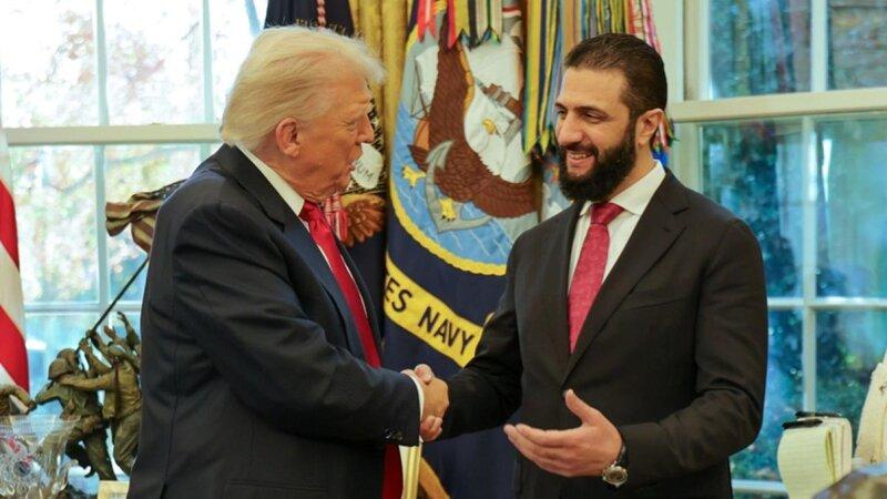 Tramp Suriya Prezidentinə ətir göndərdi - FOTO