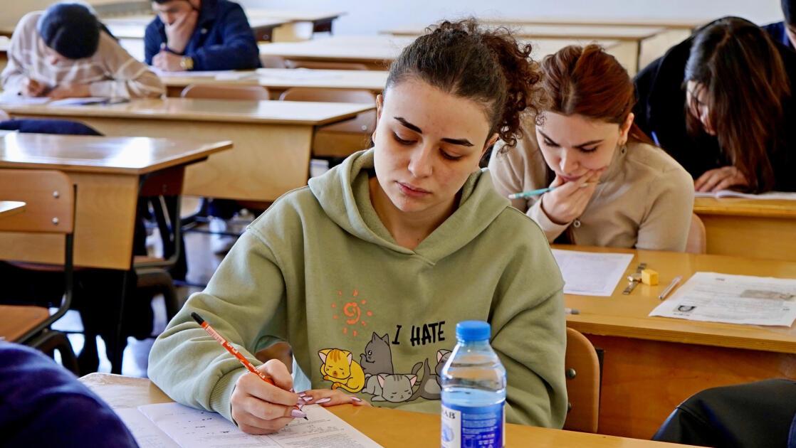 Bazar günü 56 mindən çox şəxs imtahan VERƏCƏK