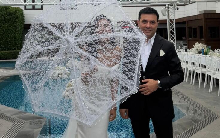 Rəvan 3-cü xanımı ilə FOTO paylaşdı