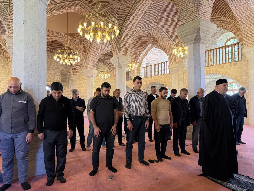 Şuşada bayram namazı qılınıb - FOTO