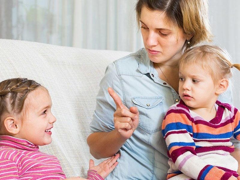 Uşaqları təhlükələrdən necə qorumaq olar? - Psixoloqdan AÇIQLAMA