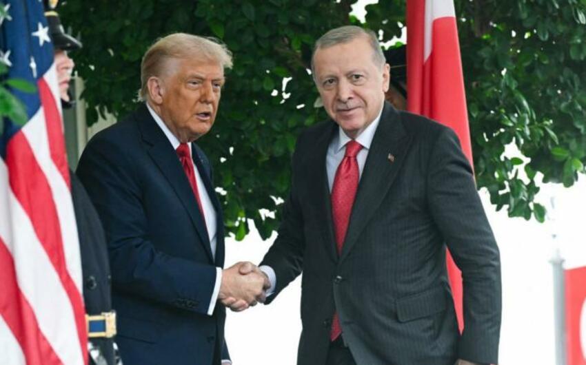 Donald Tramp Türkiyəyə səfər edəcək
