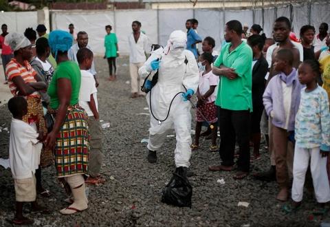 Aİ Ebola ilə mübarizə üçün Konqoya 100 ton ilkin yardım göndərdi