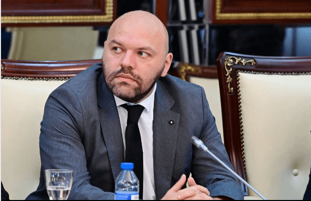 Hacıbəy Heydərli:"Sosial şəbəkələrə giriş məhdudiyyəti uşaqların rəqəmsal təhlükəsizliyi və sağlamlığı üçün vacibdir"
