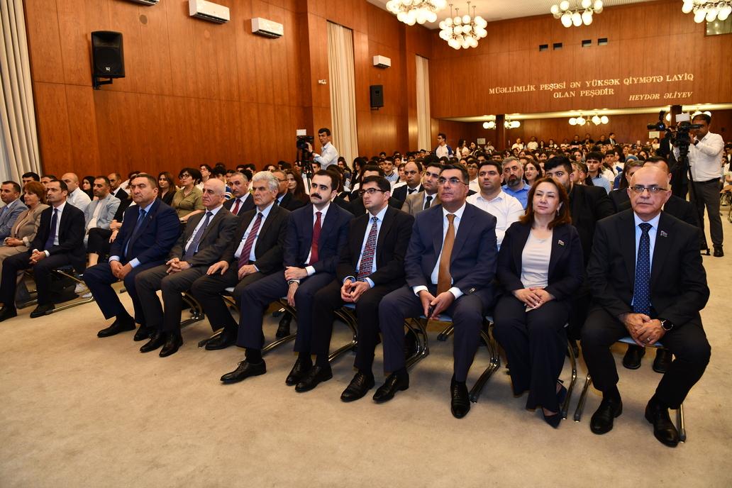ADNSU-da Respublika Fənn Olimpiadalarının təbiət fənləri üzrə qalibləri mükafatlandırılıb
