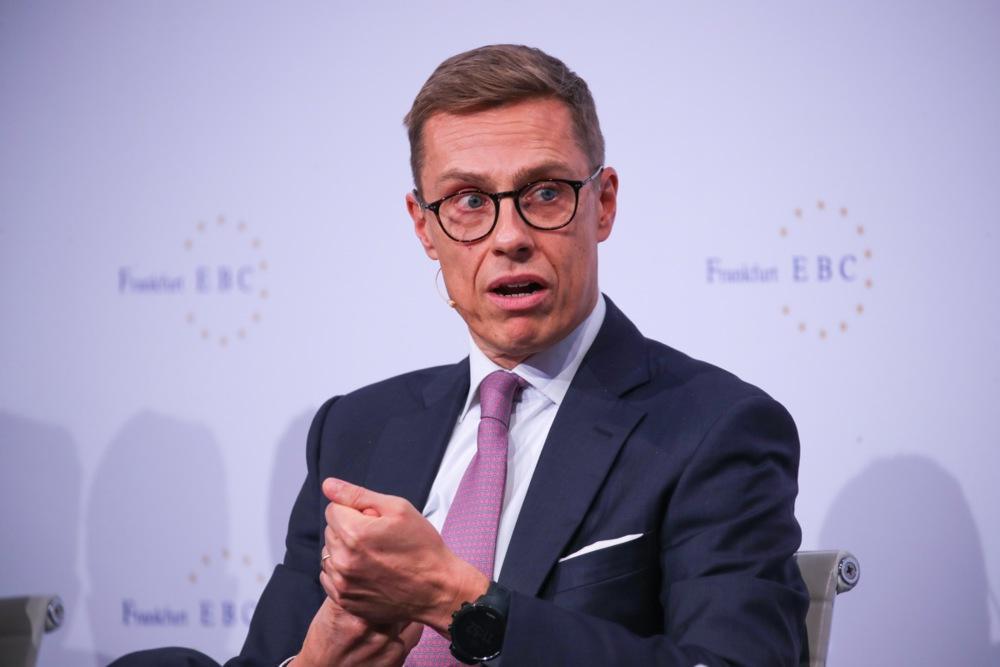 Finlandiya prezidenti NATO-nu Rusiya ilə münaqişəyə hazırlaşmağa ÇAĞIRDI