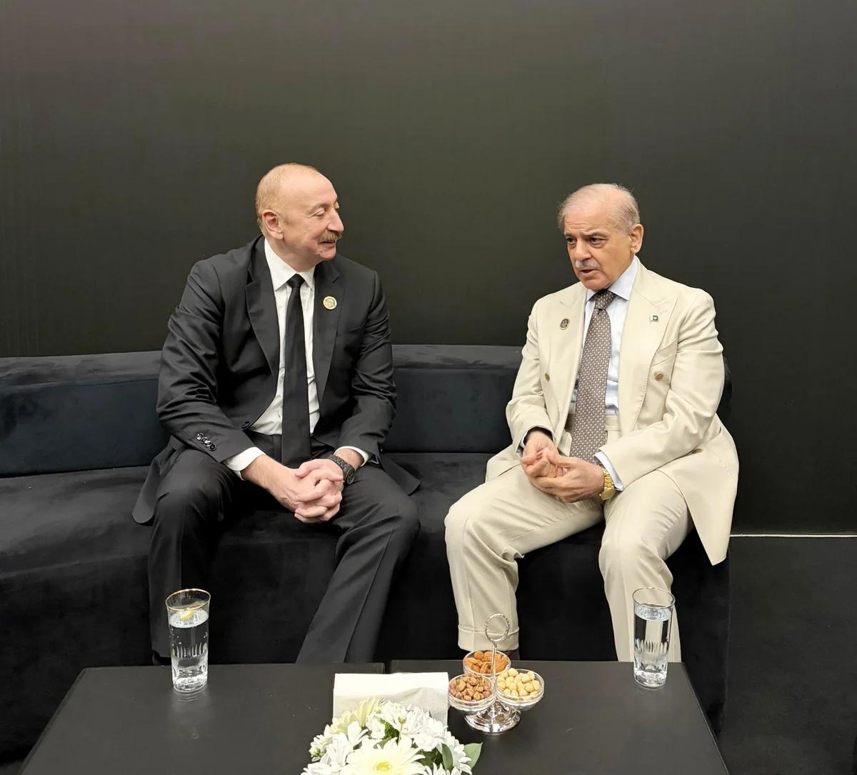 Prezident İlham Əliyev Pakistanın Baş naziri ilə görüşüb