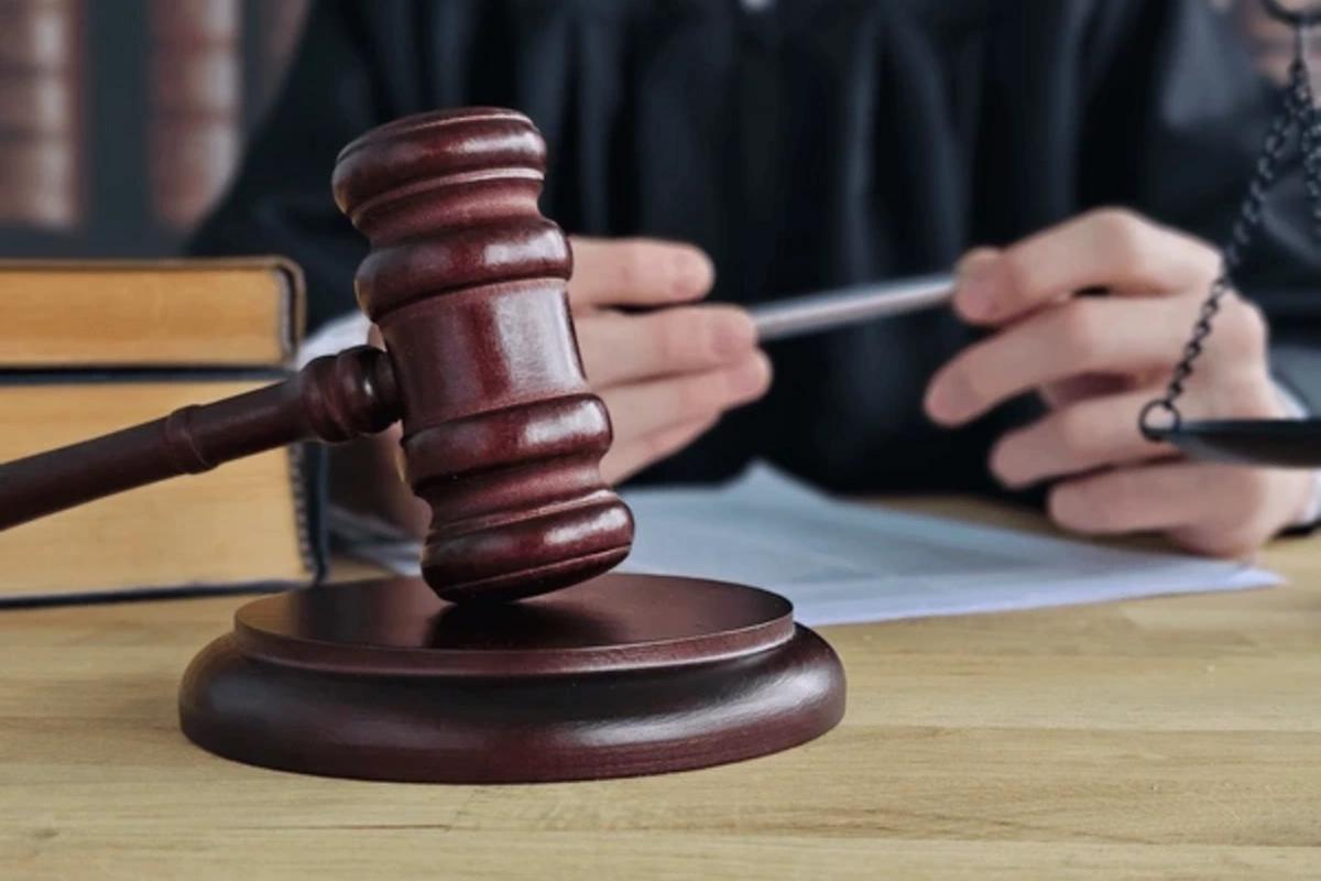 Bakıda xala tiktoker olan bacısı qızını məhkəməyə verdi Bakıda xala tiktoker olan bacısı qızını məhkəməyə verdi