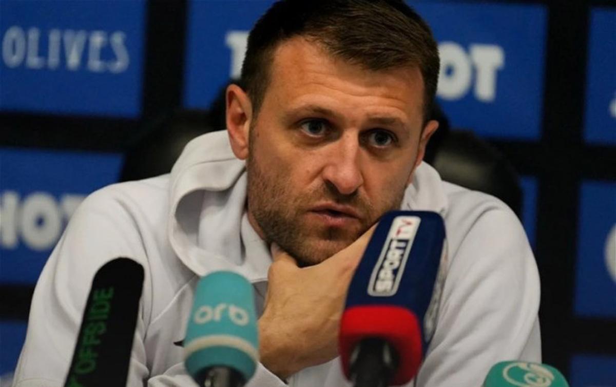 "Hesaba görə azarkeşlərdən üzr istəyirəm" "Hesaba görə azarkeşlərdən üzr istəyirəm"