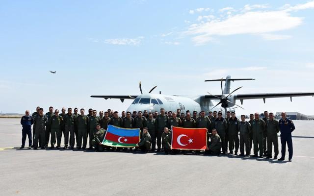 Azərbaycan və Türkiyə hərbçiləri təlimə başladı Azərbaycan və Türkiyə hərbçiləri təlimə başladı