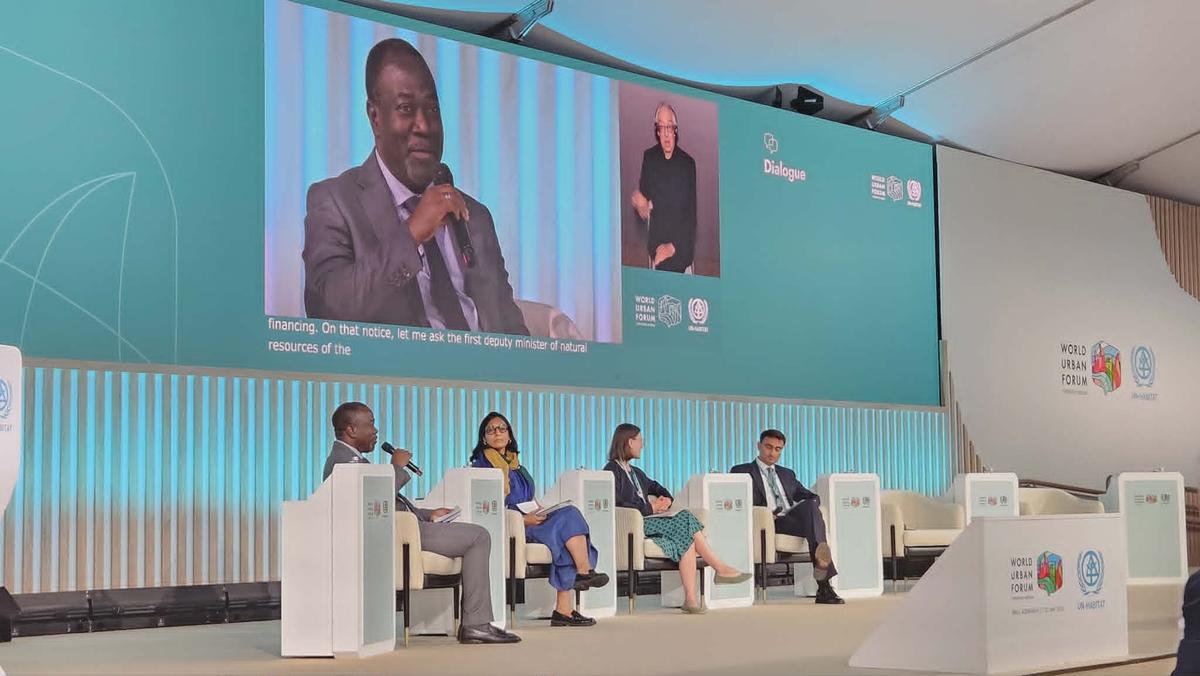 “İqlimə uyğun mənzil siyasəti inklüziv olmalıdır” – EBRD rəsmisi WUF13-də