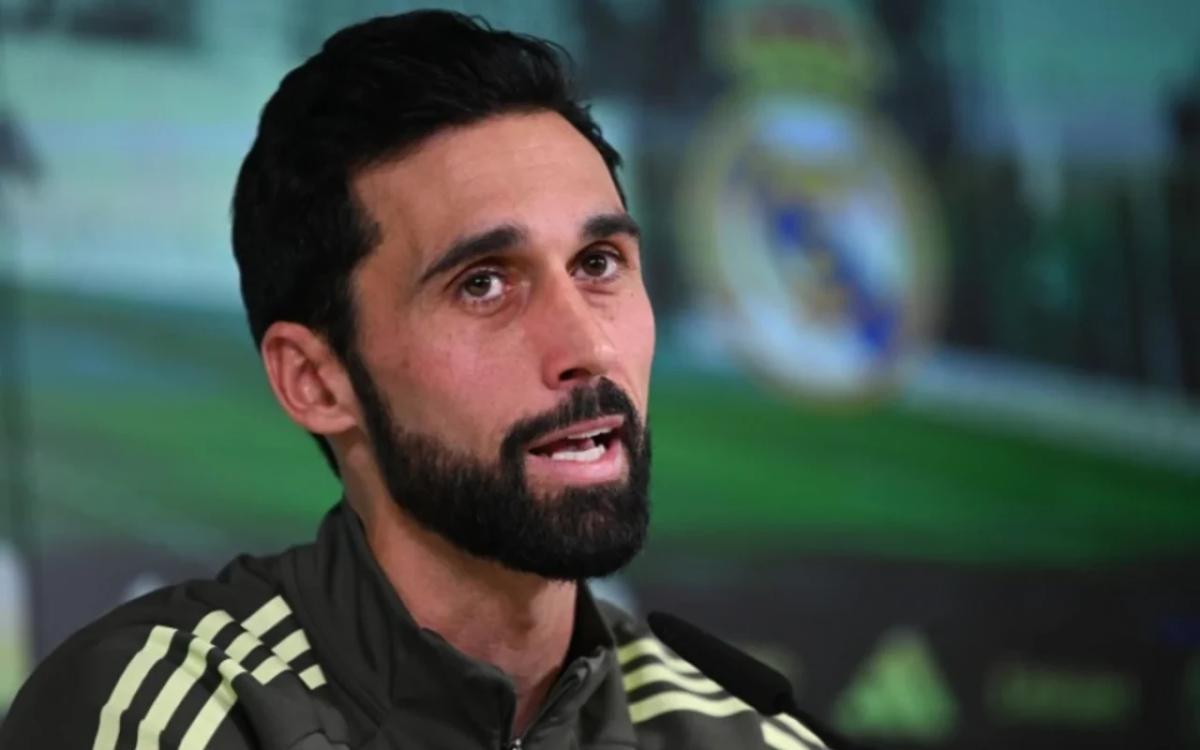 Arbeloa "Real"ı tərk edir