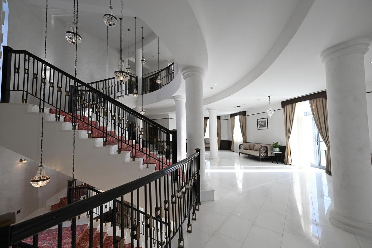 Gallery image 7