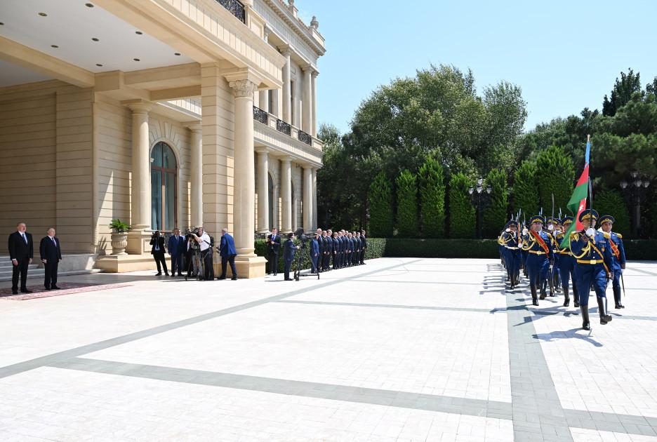 Gallery image 10