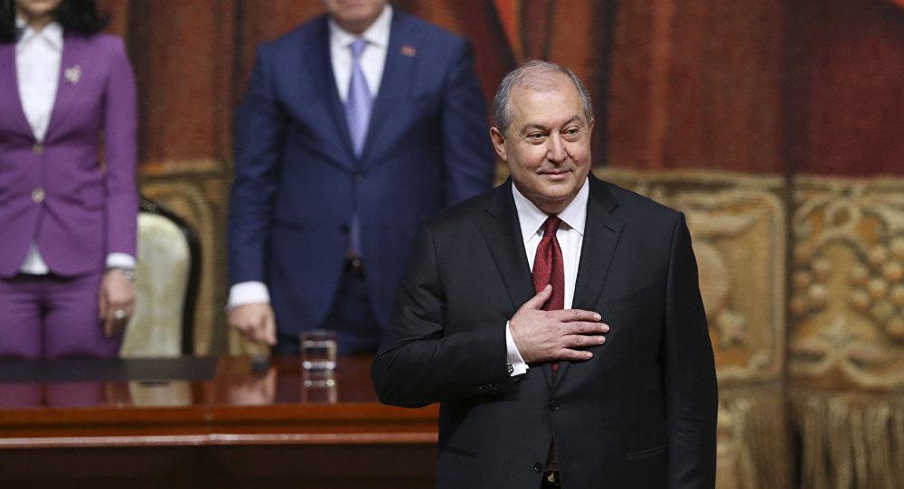 Ermənistan rəsmən parlamet idarəçiliyinə keçdi Ermənistan rəsmən parlamet idarəçiliyinə keçdi