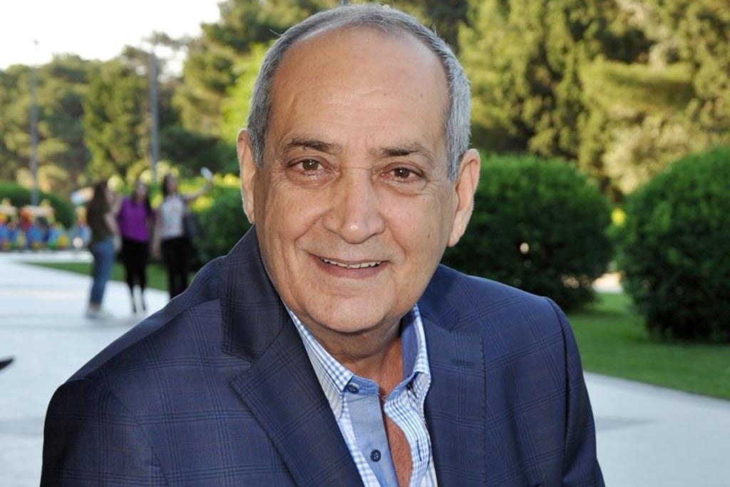 Rasim Balayev: \" Azərbaycanda işim-gücüm xəstəxanaları gəzmək idi\" Rasim Balayev: \" Azərbaycanda işim-gücüm xəstəxanaları gəzmək idi\"