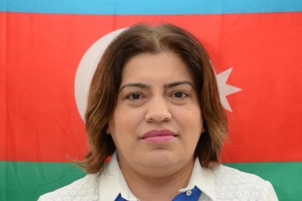 Şagirdi intihar edən məktəb direktorunun səs yazısı yayıldı: \"Pozğun ailənin övladıdır\" Şagirdi intihar edən məktəb direktorunun səs yazısı yayıldı: \"Pozğun ailənin övladıdır\"
