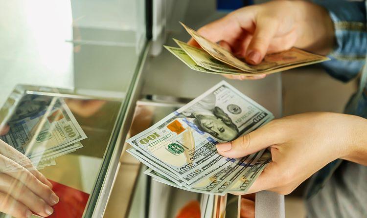 Dolların sabahkı məzənnəsi açıqlanıb Dolların sabahkı məzənnəsi açıqlanıb