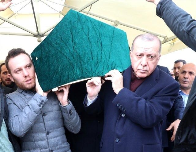 Ərdoğana ağır itki üz verdi - FOTO Ərdoğana ağır itki üz verdi - FOTO