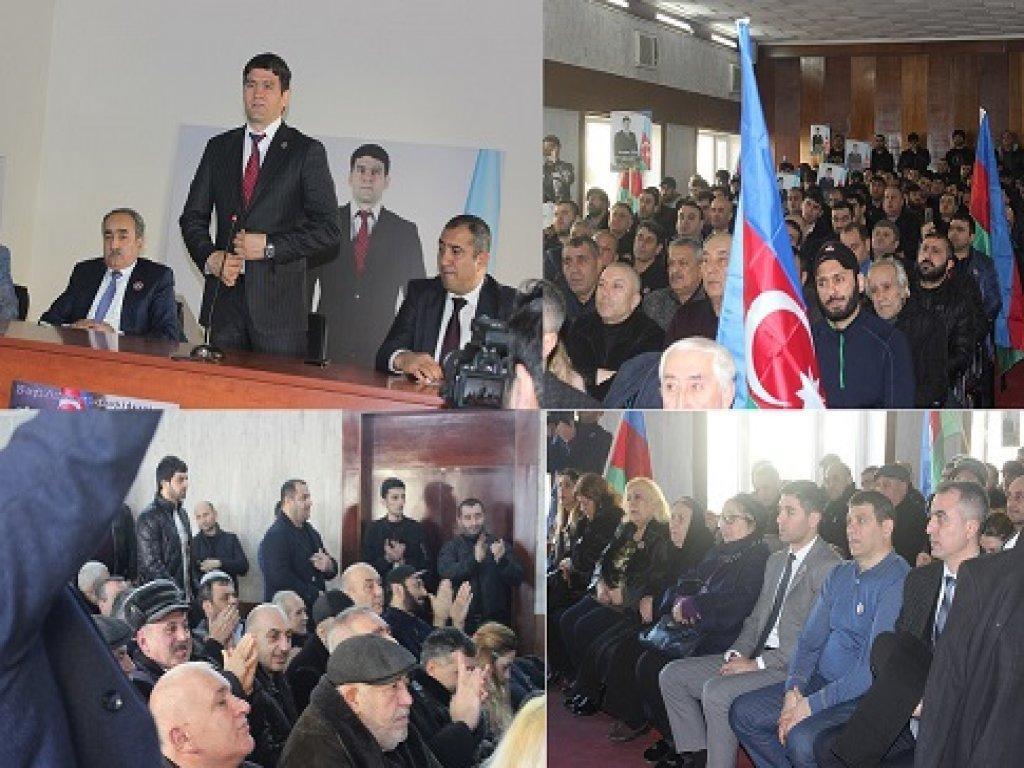 Deputatlığa namizəd Güloğlan Cabbarov seçiciləri ilə növbəti görüş keçirib - Fotolar Deputatlığa namizəd Güloğlan Cabbarov seçiciləri ilə növbəti görüş keçirib - Fotolar