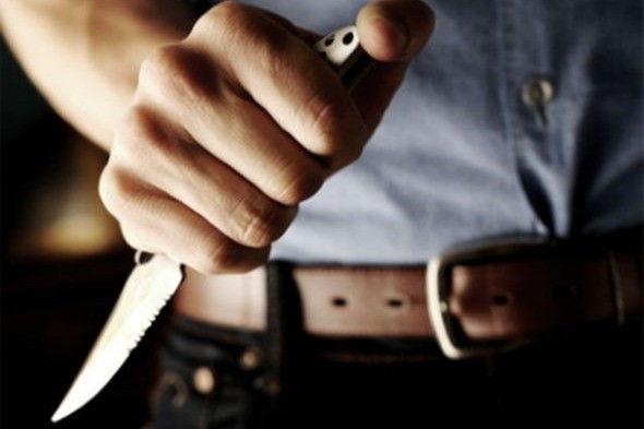 Bakıda kişi arvadını burnundan bıçaqladı Bakıda kişi arvadını burnundan bıçaqladı