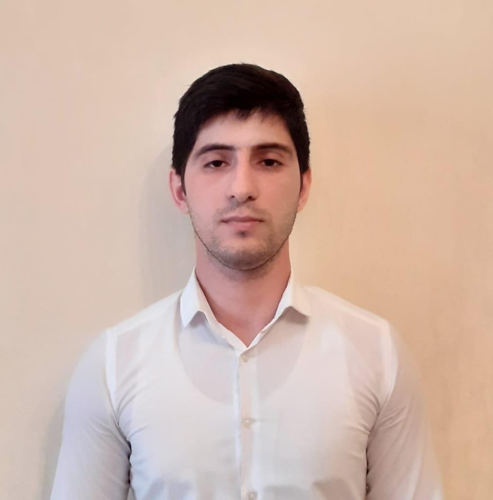 Biz Prezidentimizlə fəxr edirik. Biz Prezidentimizlə fəxr edirik.