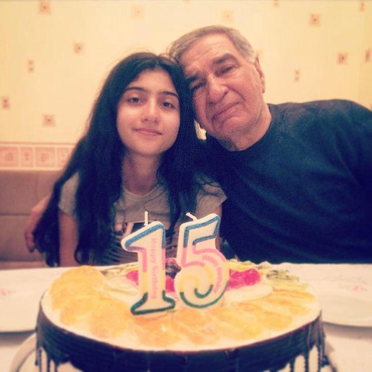 “Lamiyə babasına söz vermişdi, təəssüf ki, bu günü görə bilmədi” - Fotolar “Lamiyə babasına söz vermişdi, təəssüf ki, bu günü görə bilmədi” - Fotolar
