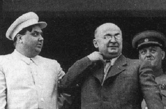 \"Anastas, bu banan kartof dadı verir, götür birini yoxla...\" - Stalinin qəzəbi Beriyanı yuxusuz qoydu, nazir işdən çıxarıldı \"Anastas, bu banan kartof dadı verir, götür birini yoxla...\" - Stalinin qəzəbi Beriyanı yuxusuz qoydu, nazir işdən çıxarıldı