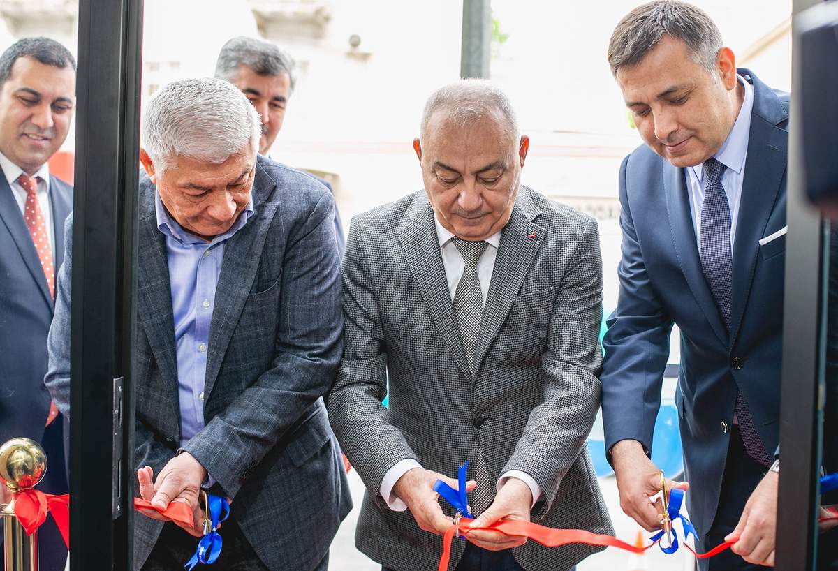 Bank of Baku yeni filialını - Nərimanov filialını xidmətə verdi - FOTO Bank of Baku yeni filialını - Nərimanov filialını xidmətə verdi - FOTO