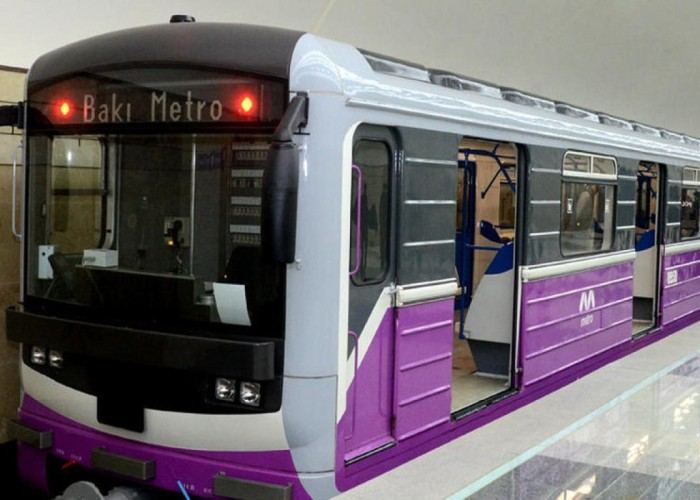 Bakı metrosunda həyəcanlı anlar - Nasazlıq YARANDI Bakı metrosunda həyəcanlı anlar - Nasazlıq YARANDI