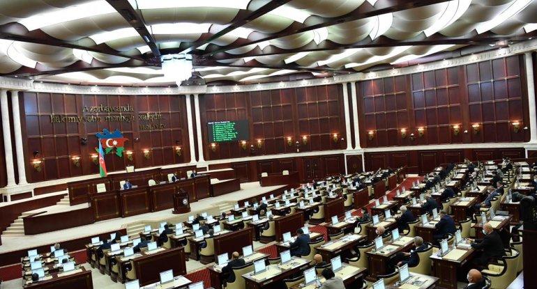 Deputatların yenilənmiş əlaqə nömrələri - TAM SİYAHI/ FOTO Deputatların yenilənmiş əlaqə nömrələri - TAM SİYAHI/ FOTO