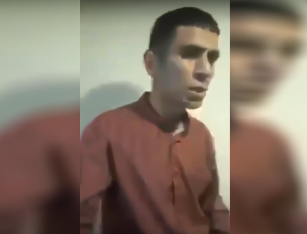 Mağazadan şampun oğurlayan kişini döyüb videoya çəkdilər - VİDEO Mağazadan şampun oğurlayan kişini döyüb videoya çəkdilər - VİDEO