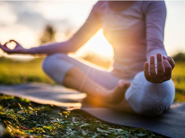 Meditasiyaya başlamağın yeddi yolu - Çətin deyil Meditasiyaya başlamağın yeddi yolu - Çətin deyil