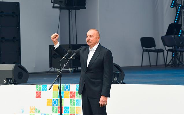 Prezidentin bayram tədbirindəki çıxışının - VİDEOSU