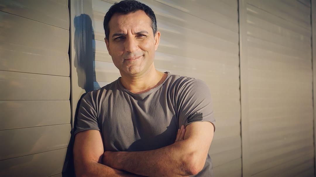 Rafet El Roman övladı olmasın deyə BU ADDIMI ATDI - FOTO Rafet El Roman övladı olmasın deyə BU ADDIMI ATDI - FOTO