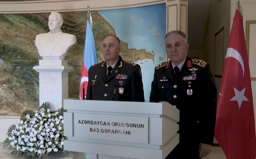 Kərim Vəliyev türkiyəli həmkarına başsağlığı verdi