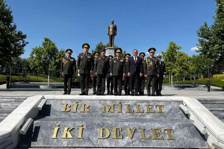 Zakir Həsənov Heydər Əliyev Parkını ziyarət etdi